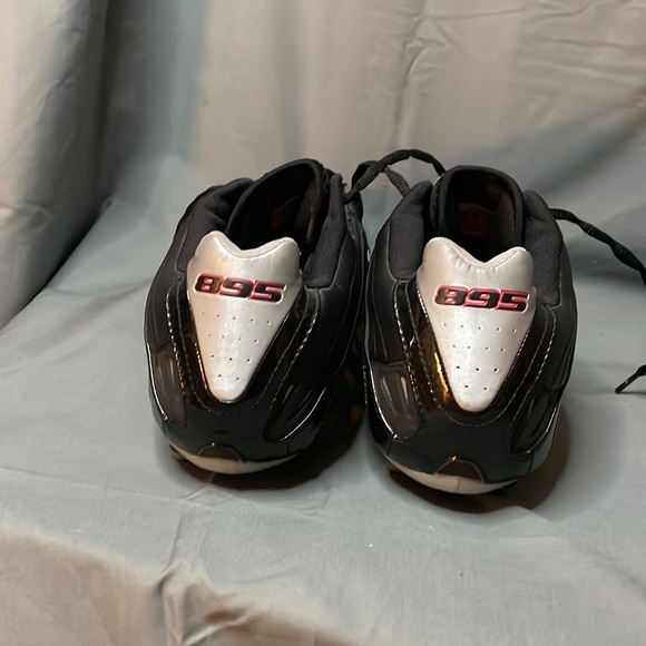 New Balance Football Cleats - Picture 4 of 7